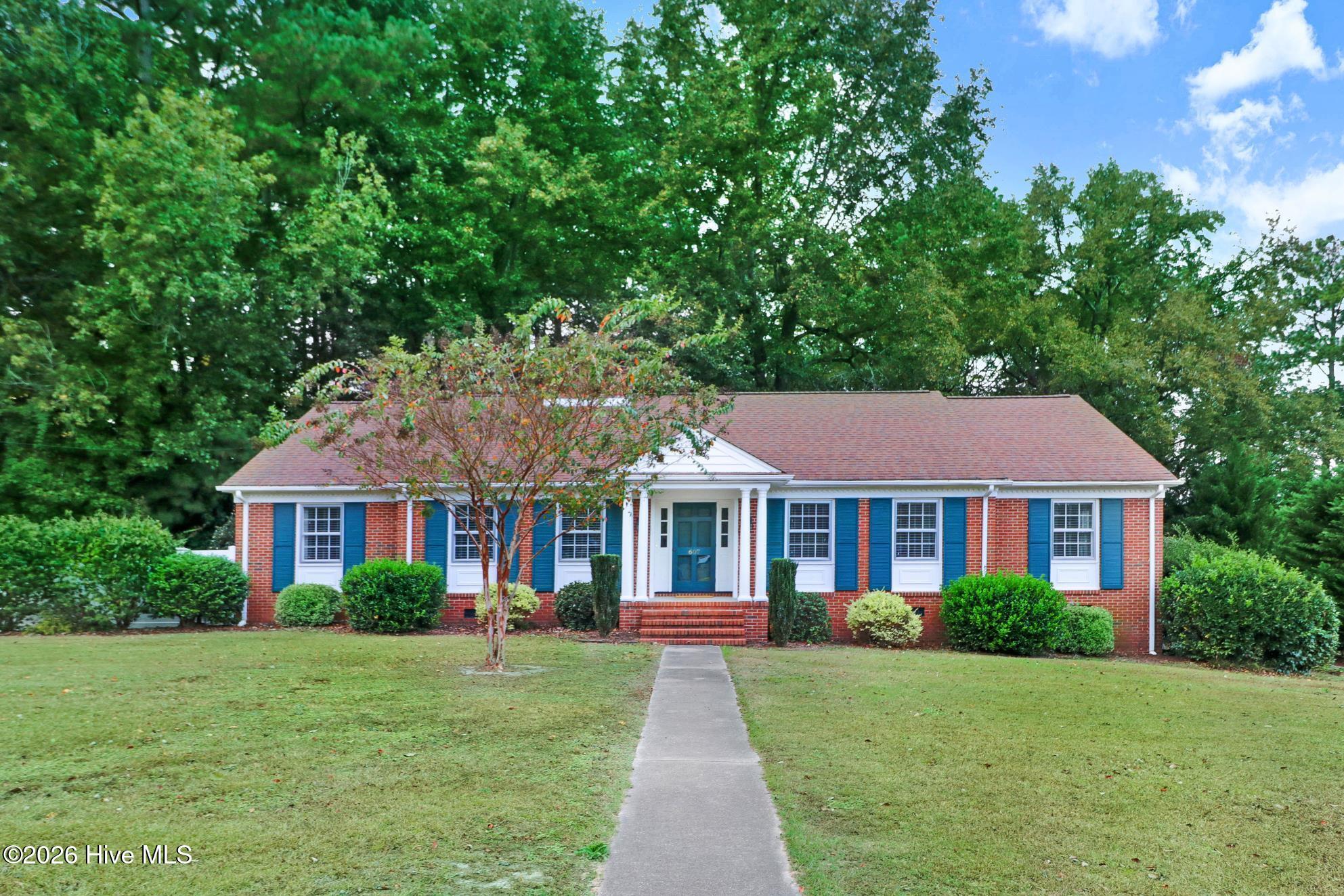 607 Gloucester Front