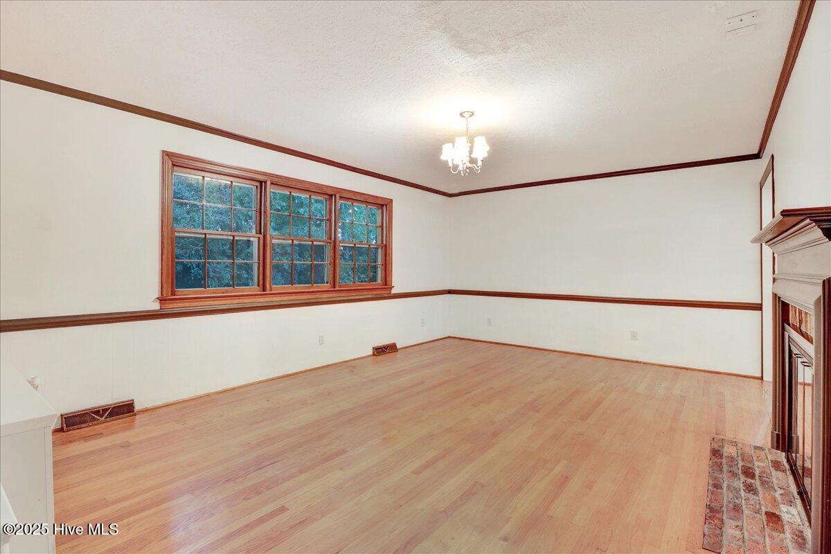 607 Gloucester Road Goldsboro, NC 27534 - Photo 12 of 39 13-607 Gloucester Rd-13