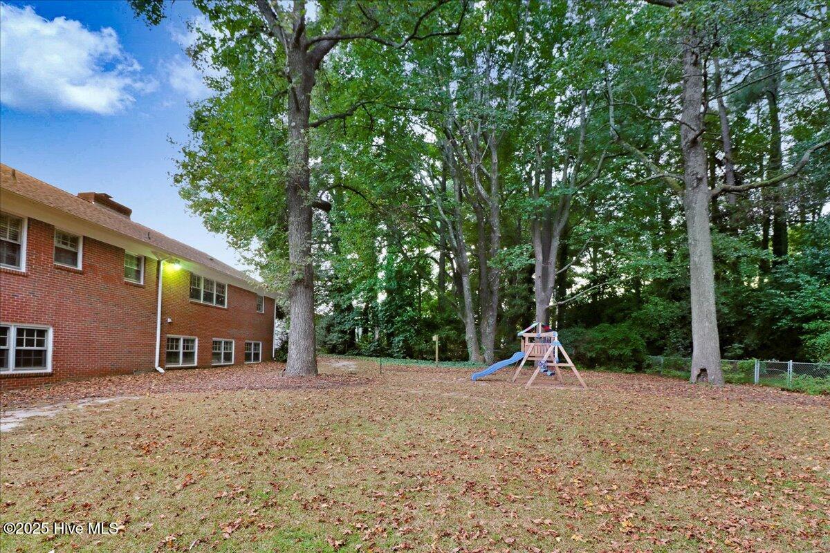 607 Gloucester Road Goldsboro, NC 27534 - Photo 4 of 39 05-607 Gloucester Rd-5