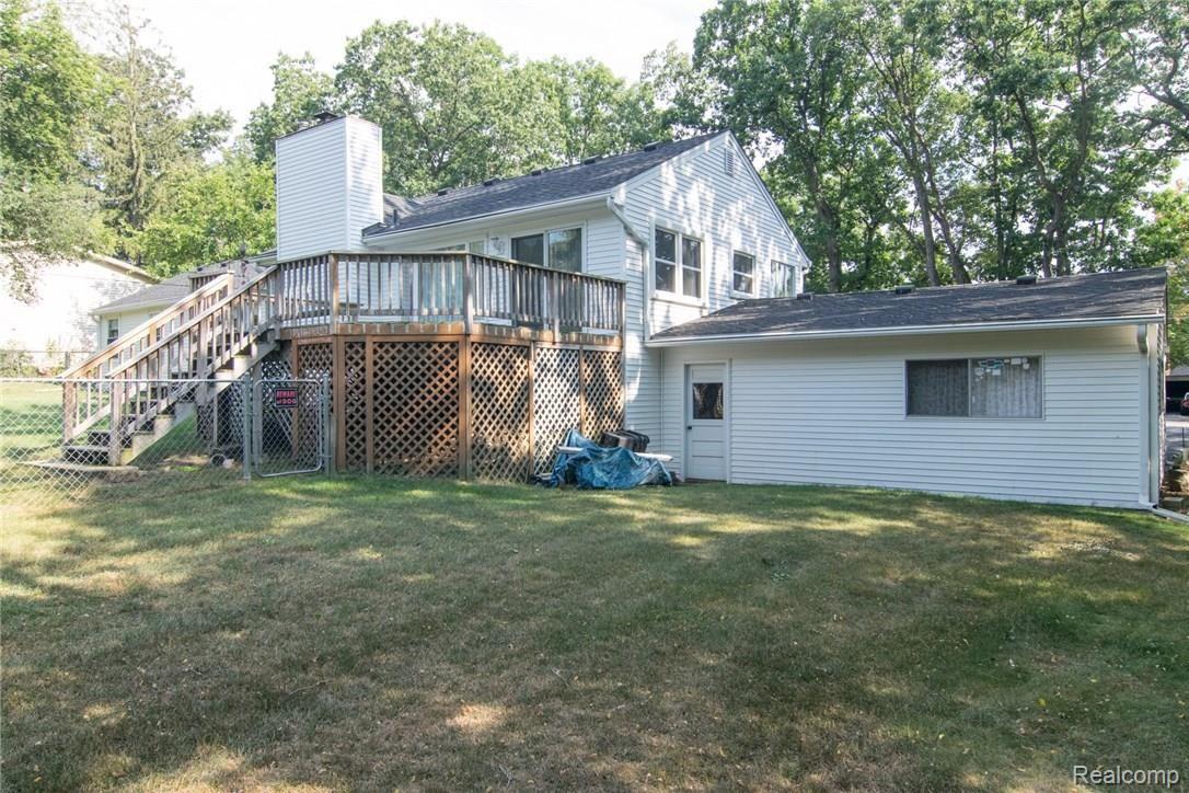 4365 England Beach Road White Lake, MI 48383 - Photo 53 of 55 DSC_0085.jpg