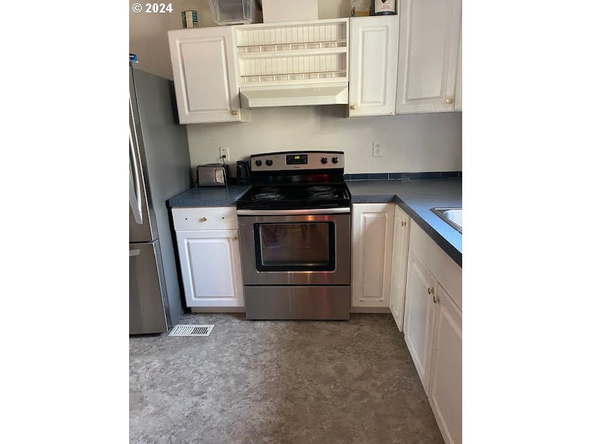 63618 South Barview Road Coos Bay, OR 97420 - Photo 20 of 47 Gallery Image 20