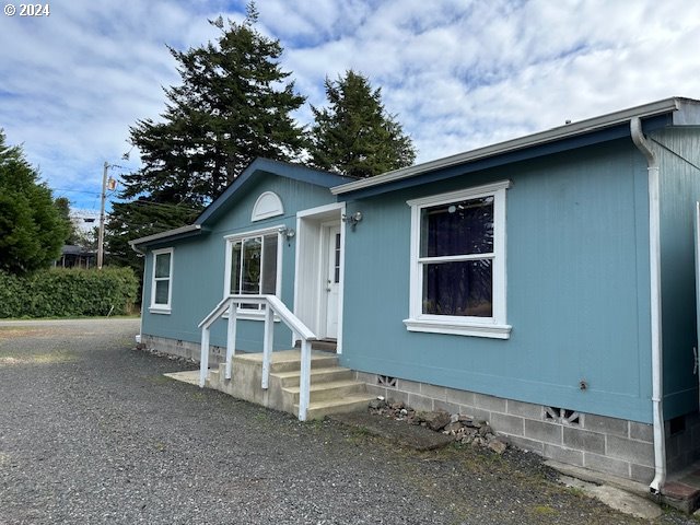 63618 South Barview Road Coos Bay, OR 97420 - Photo 2 of 47 Gallery Image 2