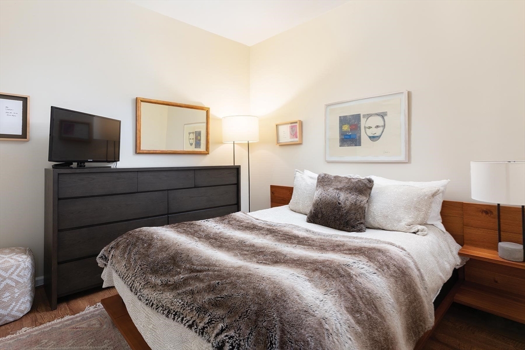 5 Repton Place, Unit 5405 Watertown, MA 02472 - Photo 5 of 15
