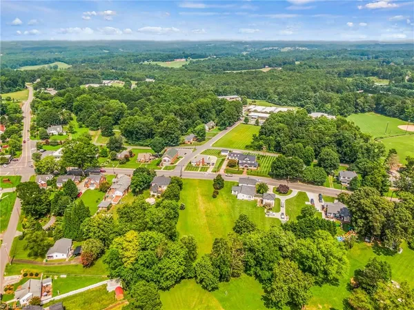 $129,900 | 528 East Main Street, Pilot Mountain, NC 27041