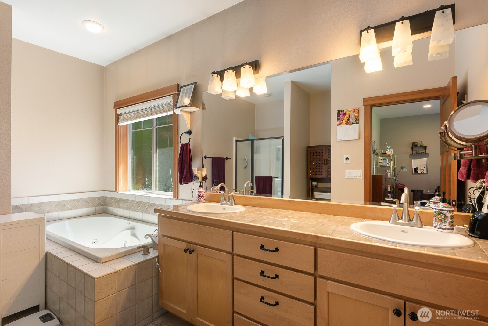 763 Arrowhead Road Camano Island, WA 98282 - Photo 17 of 40 Gallery Image 17