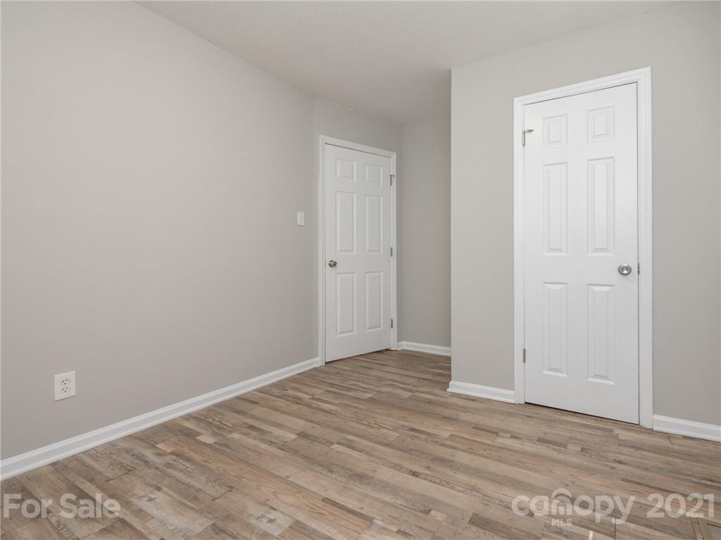 5344 Rockwood Road Charlotte, NC 28216 - Photo 24 of 31
