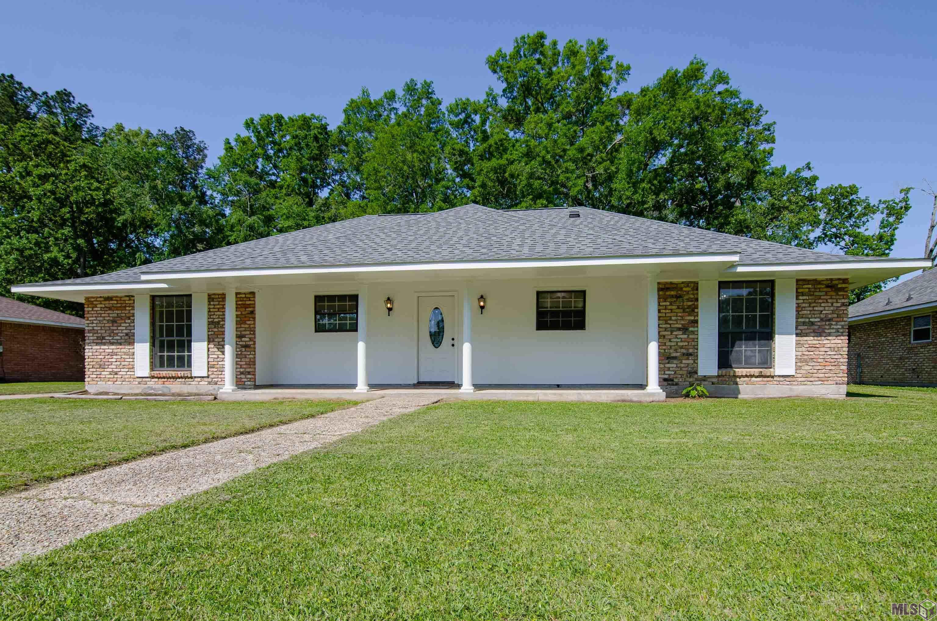9031 Roundtree Drive Baton Rouge, LA 70818 - Photo 1 of 31