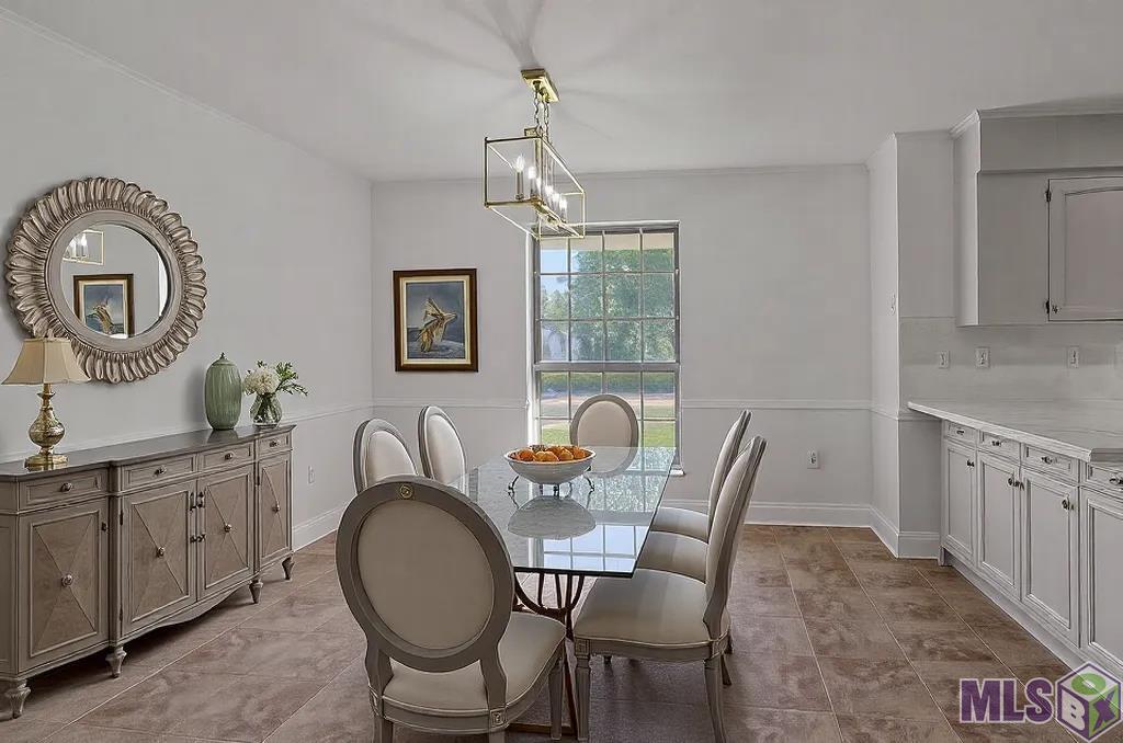 9031 Roundtree Drive Baton Rouge, LA 70818 - Photo 10 of 31 Formal Dining Room