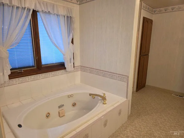 $749,000 | 2530 Valleyview Drive, Clarkston, WA 99403