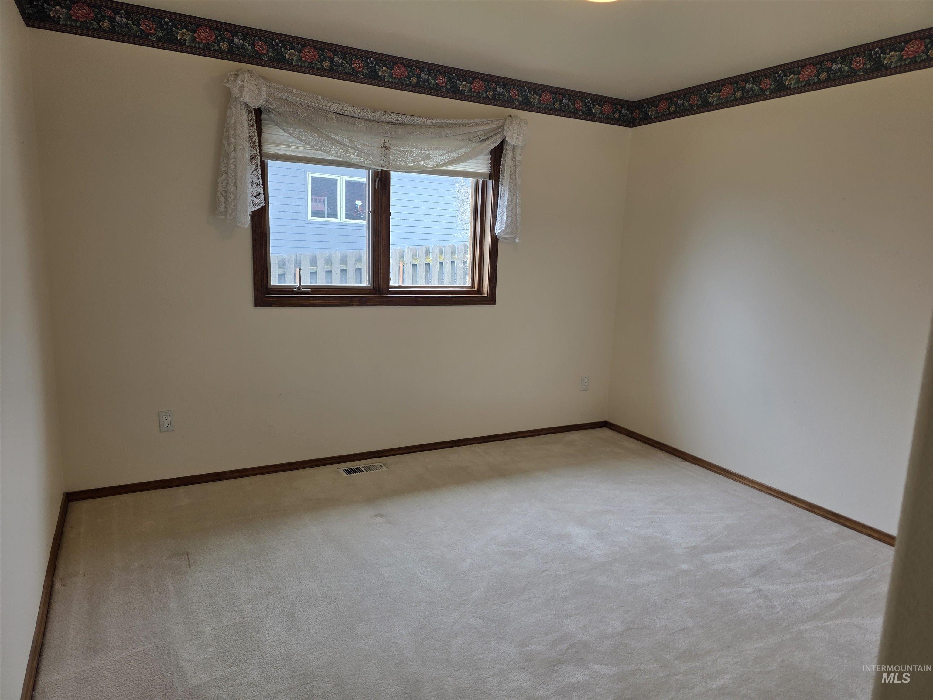 2530 Valleyview Drive Clarkston, WA 99403 - Photo 19 of 37