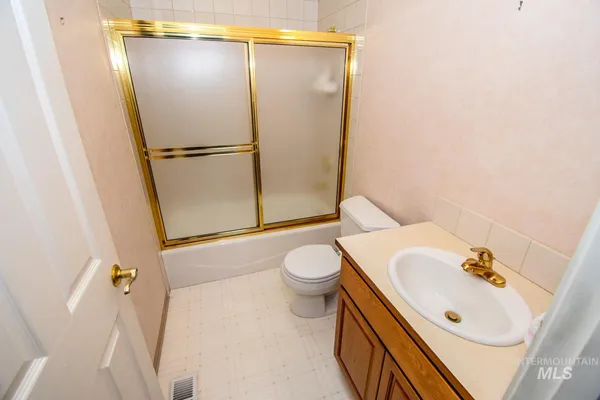 $749,000 | 2530 Valleyview Drive, Clarkston, WA 99403