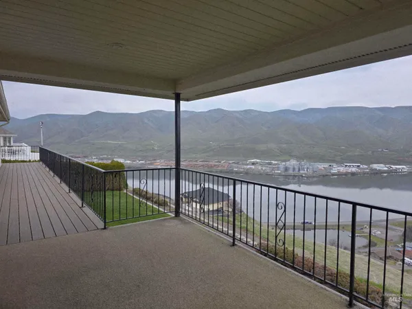 $749,000 | 2530 Valleyview Drive, Clarkston, WA 99403