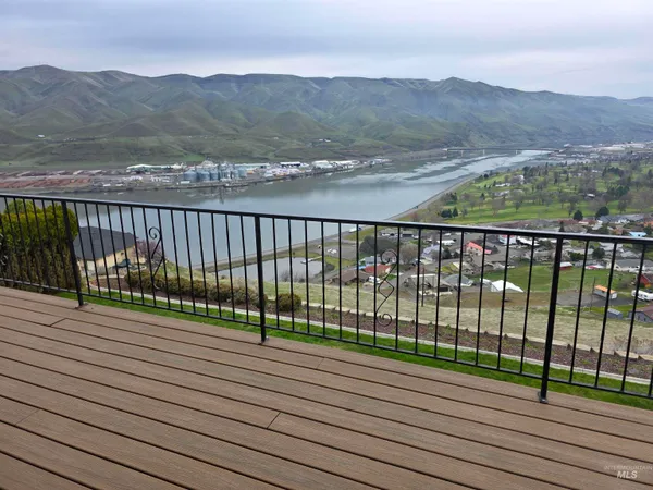 $749,000 | 2530 Valleyview Drive, Clarkston, WA 99403