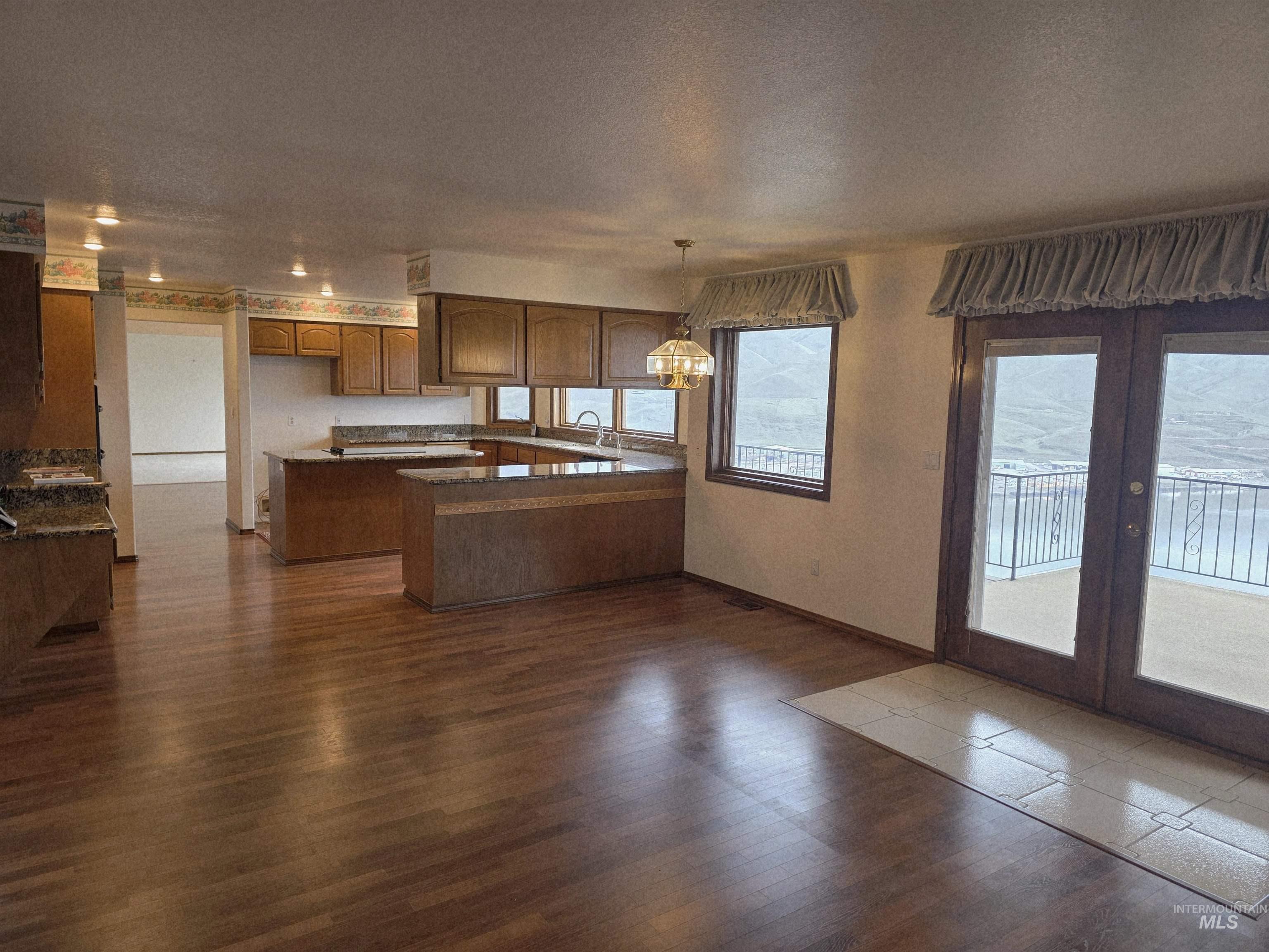 2530 Valleyview Drive Clarkston, WA 99403 - Photo 5 of 37