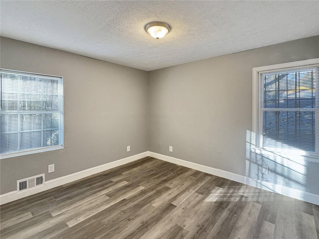 2955 Wanda Circle Southwest Atlanta, GA 30315 - Photo 8 of 10 a view of room with window