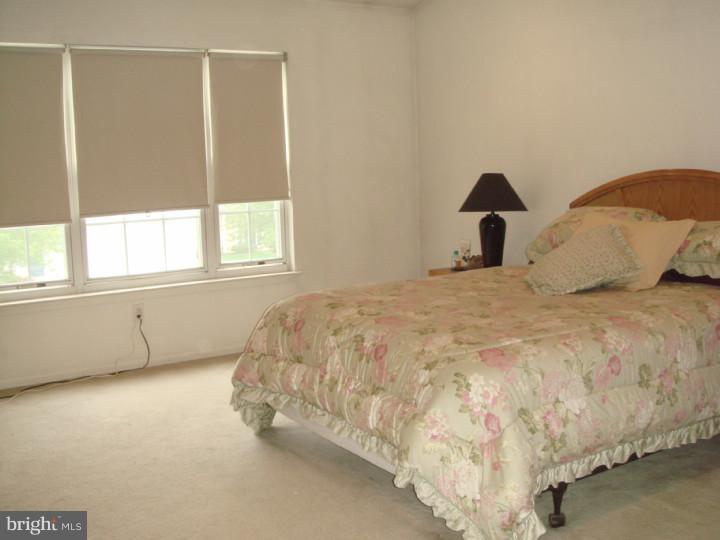 33 Stokes Road Mount Laurel, NJ 08054 - Photo 11 of 19 Bedroom - Main