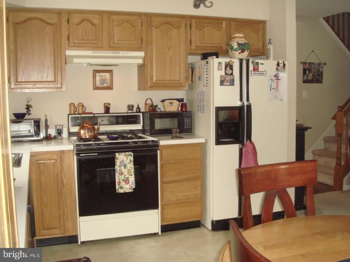 33 Stokes Road Mount Laurel, NJ 08054 - Photo 7 of 19 Kitchen