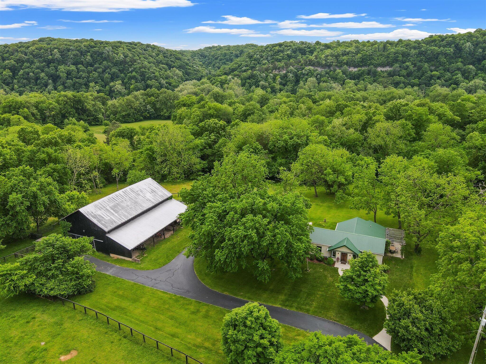 3605 Watts Ferry Road Frankfort, KY 40601 - Photo 159 of 181 153-Photo_1080295752_DJI_328_jpg_7109498