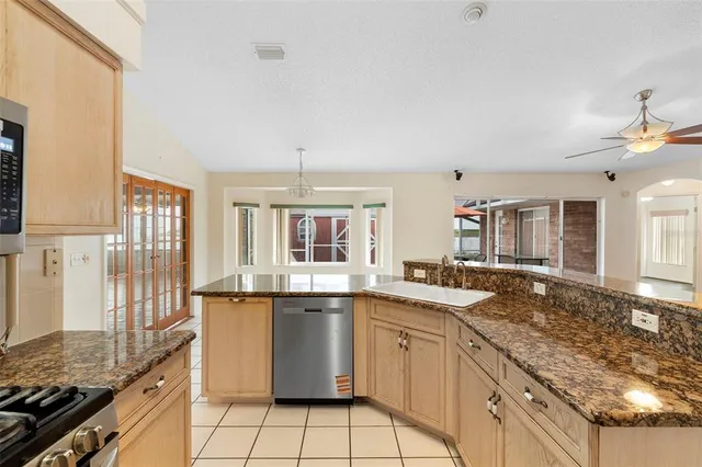 $395,000 | 40 Hollow Pine Drive, DeBary, FL 32713