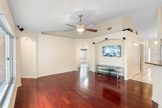 $395,000 | 40 Hollow Pine Drive, DeBary, FL 32713