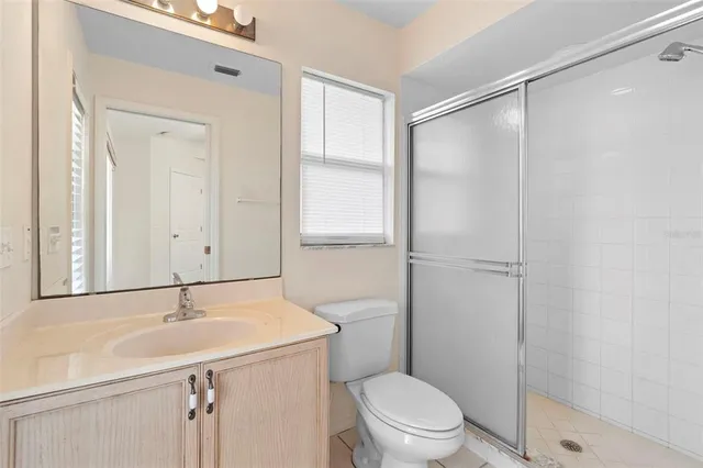 $395,000 | 40 Hollow Pine Drive, DeBary, FL 32713