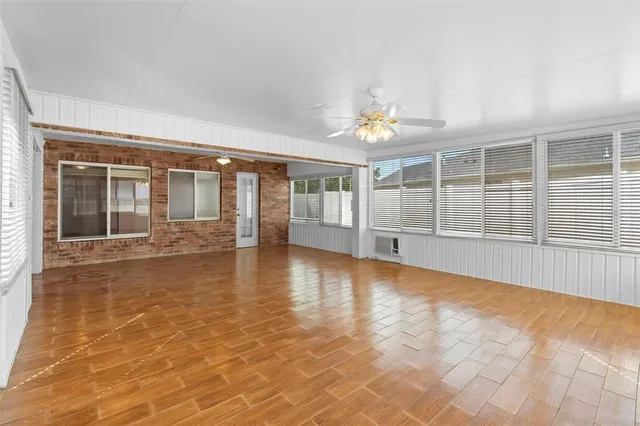 $395,000 | 40 Hollow Pine Drive, DeBary, FL 32713