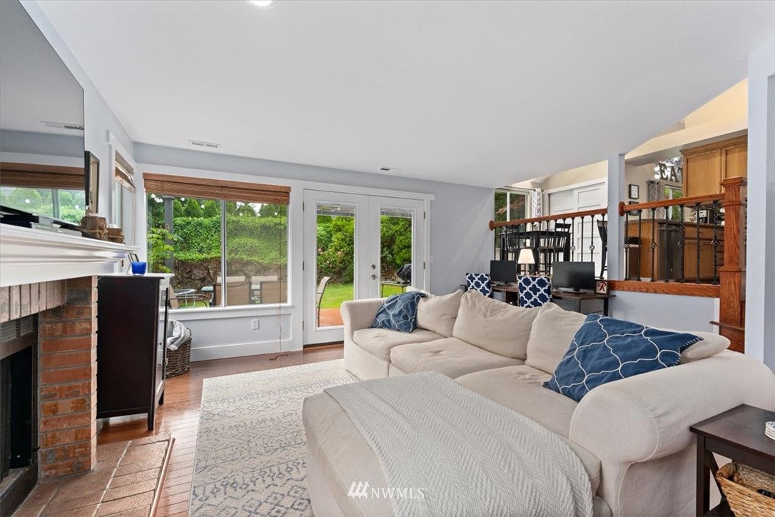 11718 Northeast 166th Court Bothell, WA 98011 - Photo 23 of 30 Gallery Image 23