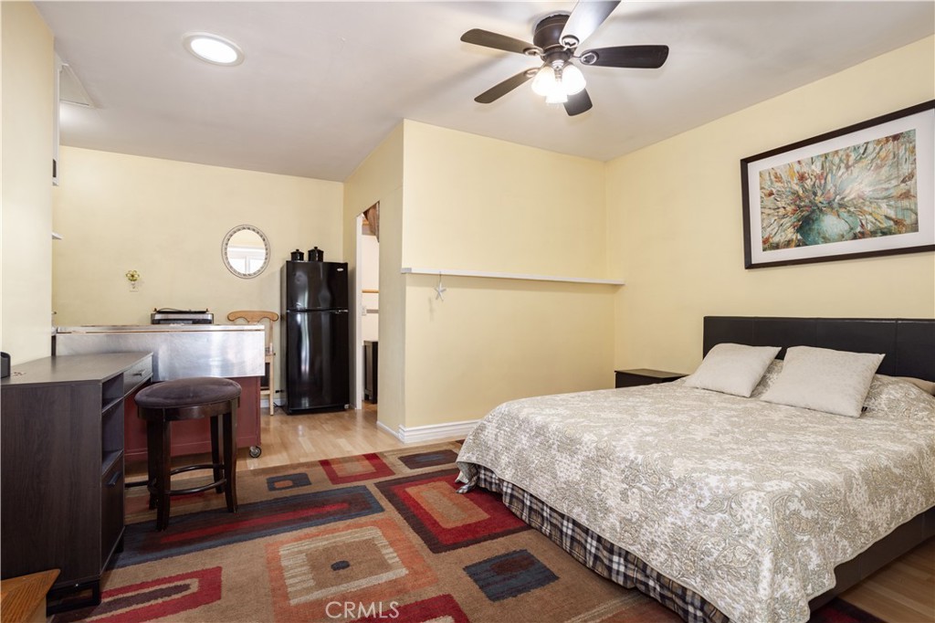 6700 Capps Avenue Reseda, CA 91335 - Photo 30 of 36