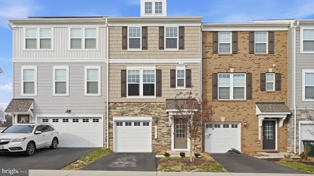 $595,000 | 10511 Hinton Way, Manassas, VA 20112