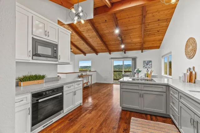 $1,100,000 | 807 Cresta Vista Way, Aptos, CA 95003