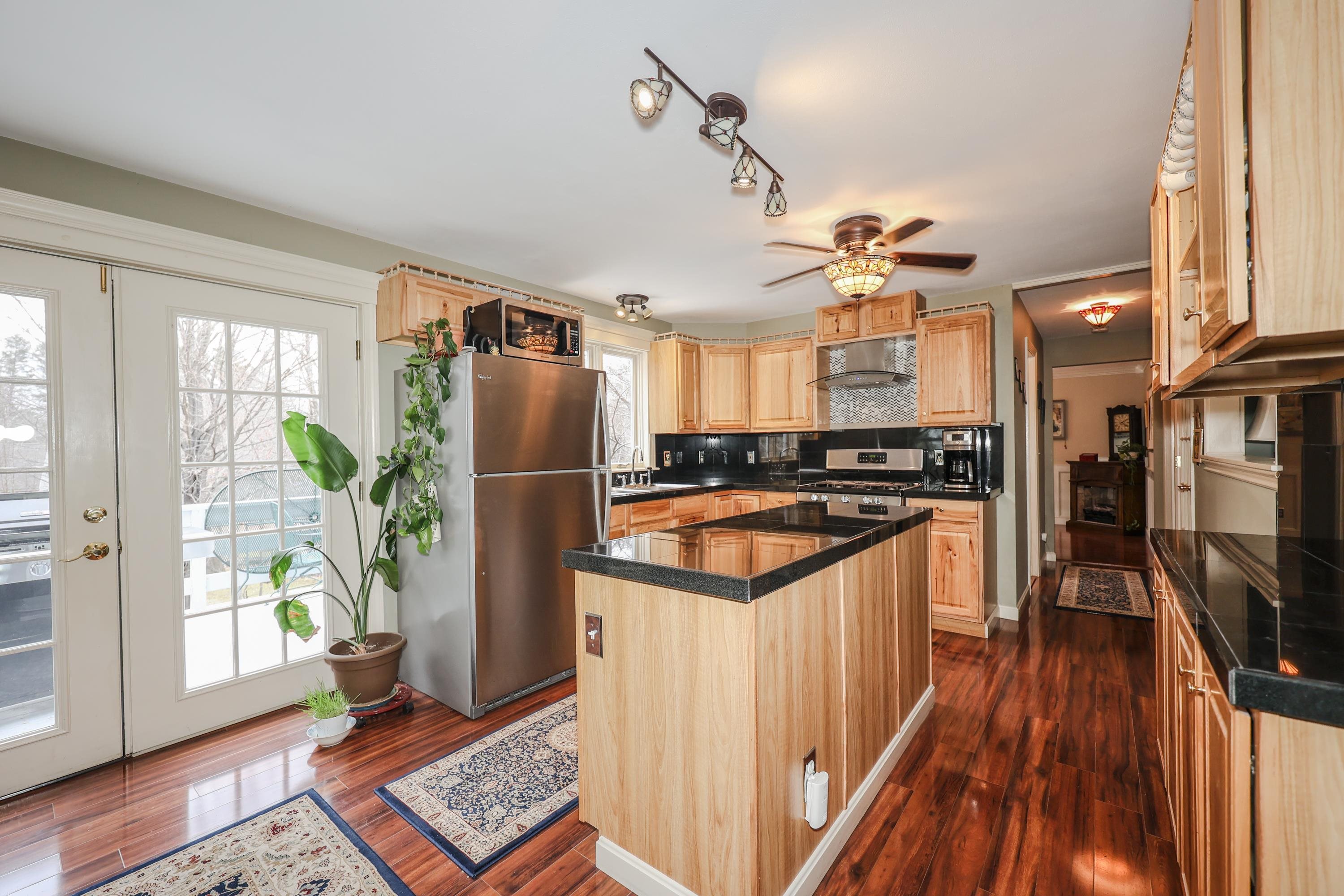 41 Cinnamon Ridge Road Somersworth, NH 03878 - Photo 5 of 37