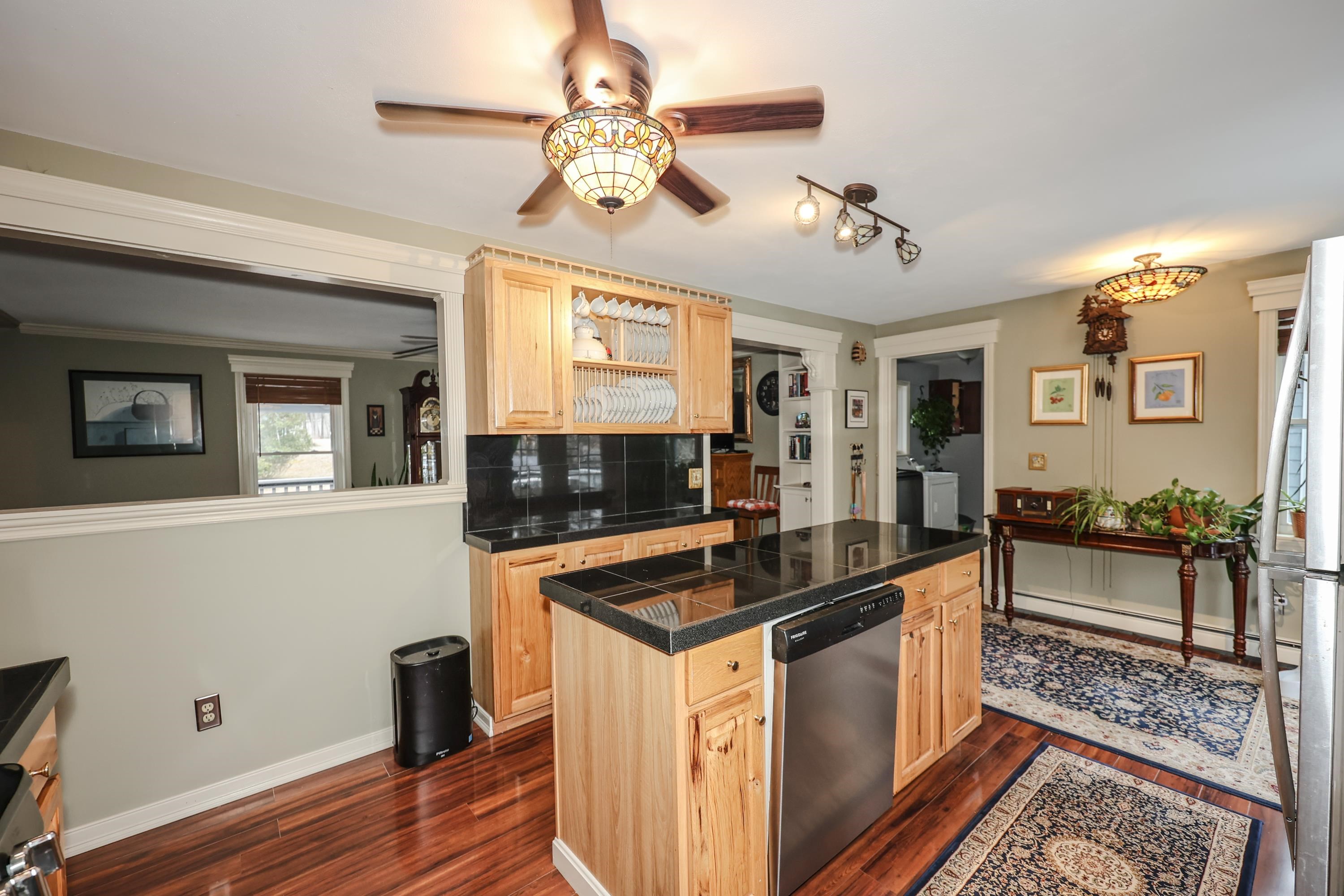 41 Cinnamon Ridge Road Somersworth, NH 03878 - Photo 6 of 37