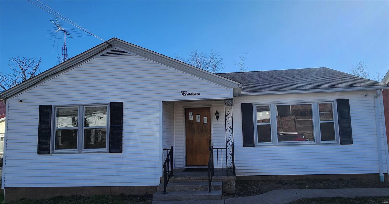 14 East State Street Chester, IL 62233 - Photo 1 of 56 Gallery Image 1