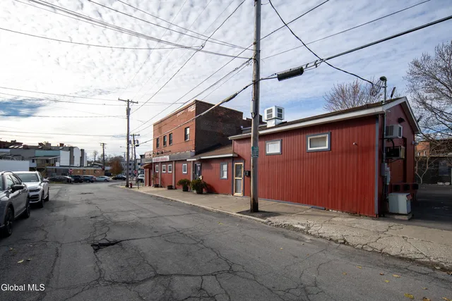 $500,000 | 1 14th Street, Troy, NY 12180
