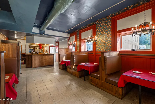 $500,000 | 1 14th Street, Troy, NY 12180