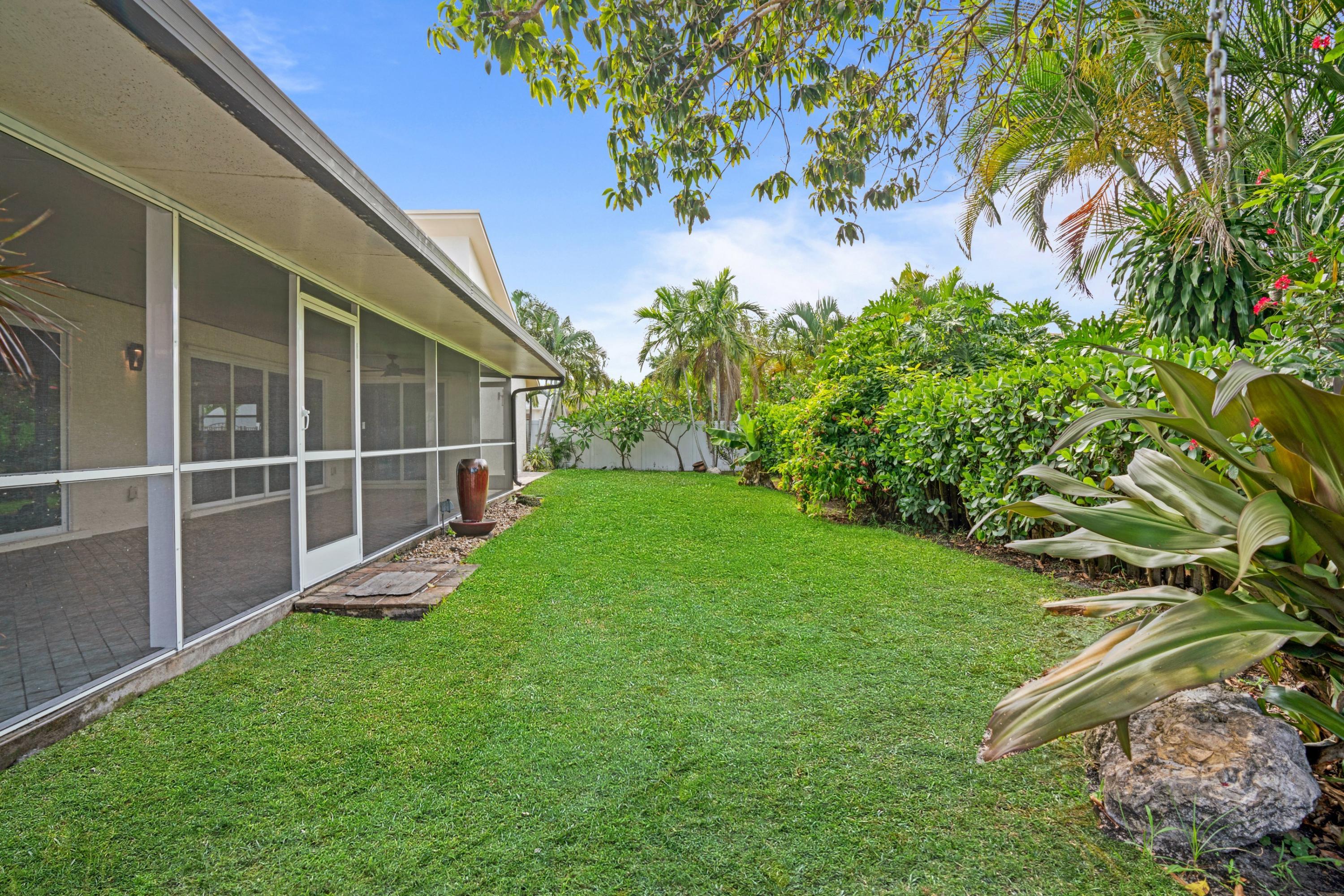 4545 Brandywine Drive Boca Raton, FL 33487 - Photo 10 of 32 Screened Patio