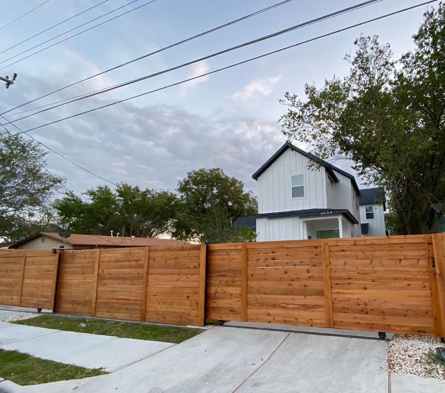 6809 Montana Street, Unit 2 Austin, TX 78741 - Photo 29 of 29 a view of a house with wooden fence