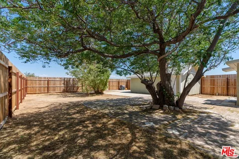 $650,000 | 42104 6th Street East, Lancaster, CA 93535