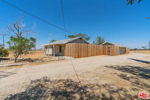 $650,000 | 42104 6th Street East, Lancaster, CA 93535