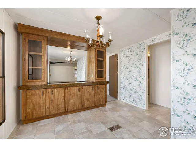 a view of a livingroom with painted walls
