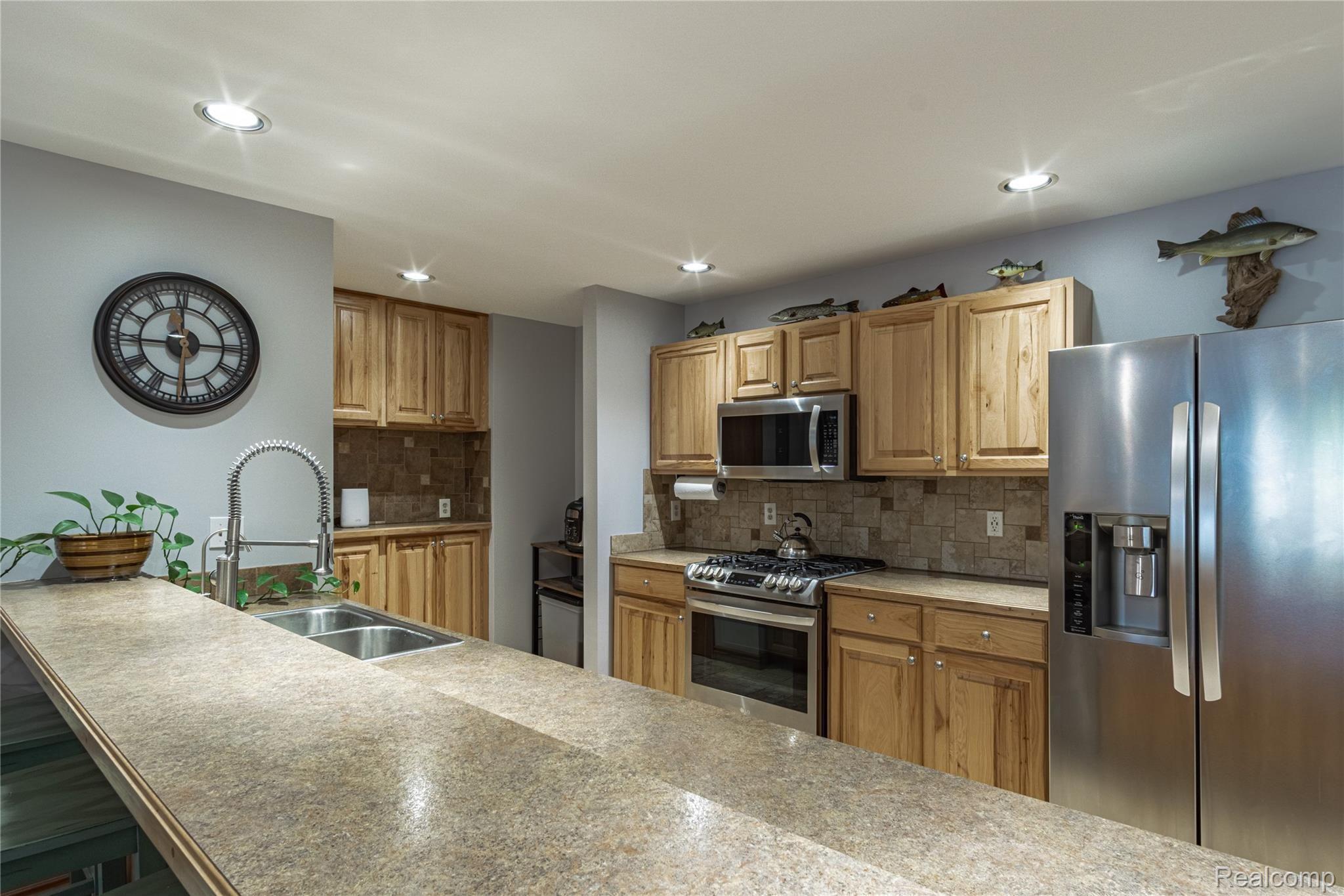 15260 Murray Road Byron, MI 48418 - Photo 4 of 33 Interiors (2 of 45).jpg