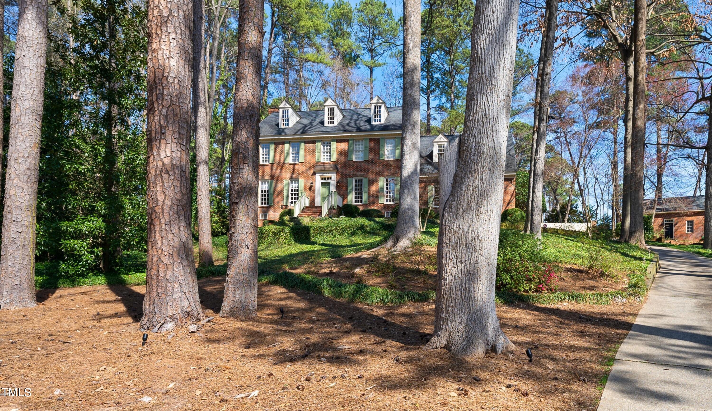2708 Townedge Court Raleigh, NC 27612 - Photo 4 of 65 driveway cropped