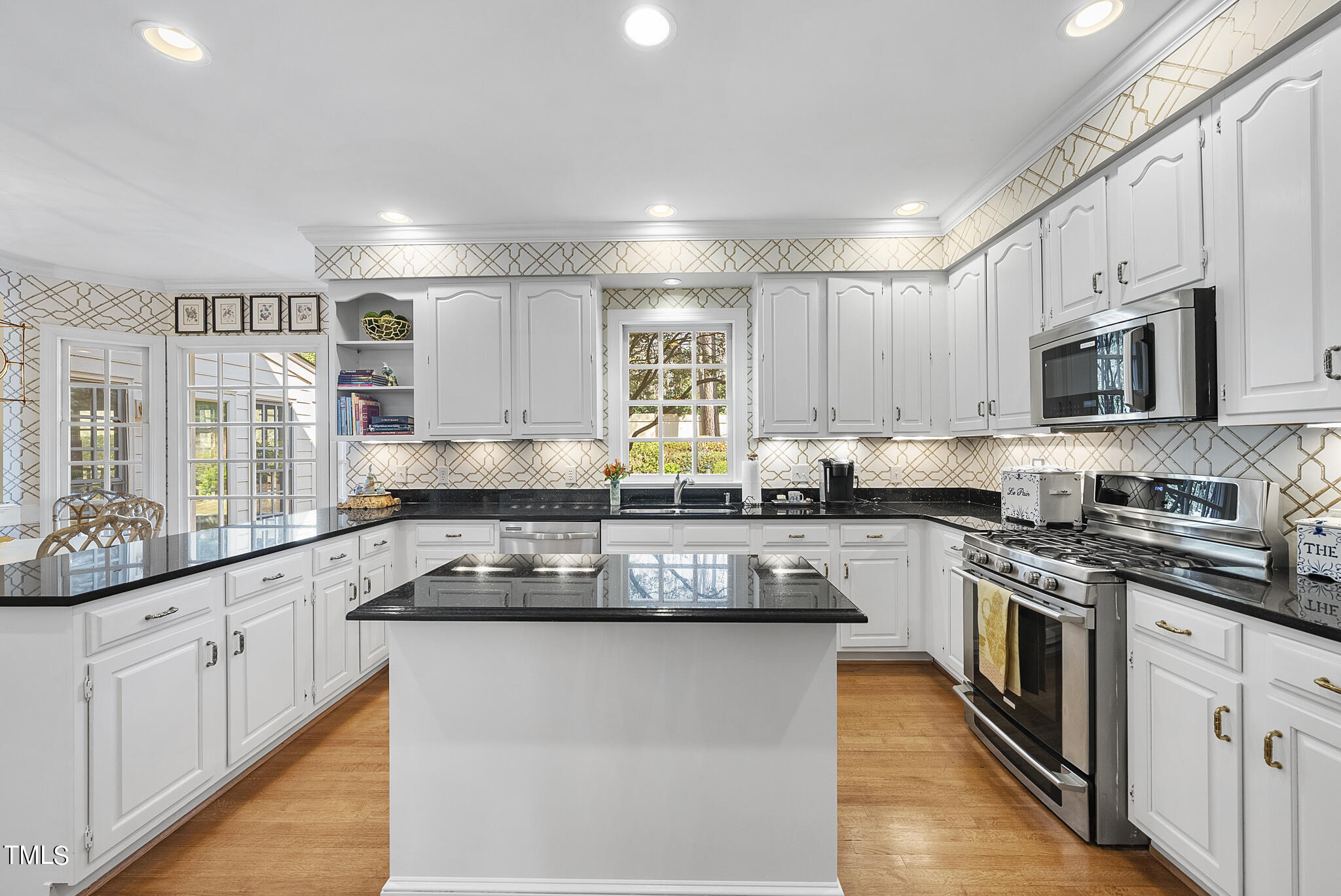 2708 Townedge Court Raleigh, NC 27612 - Photo 10 of 65 DSC02648