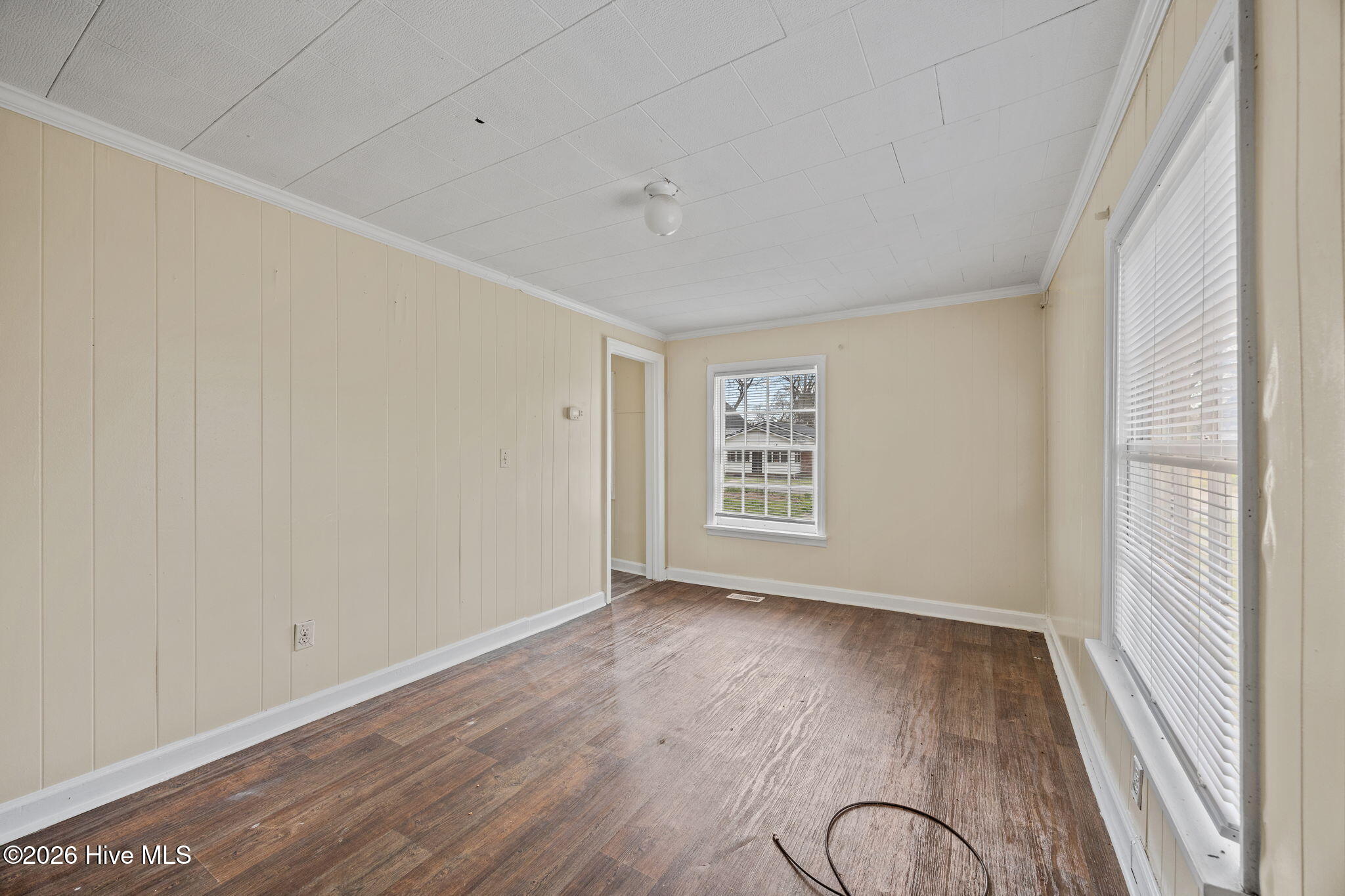 408 Boush Street Roper, NC 27970 - Photo 7 of 51 Living Room