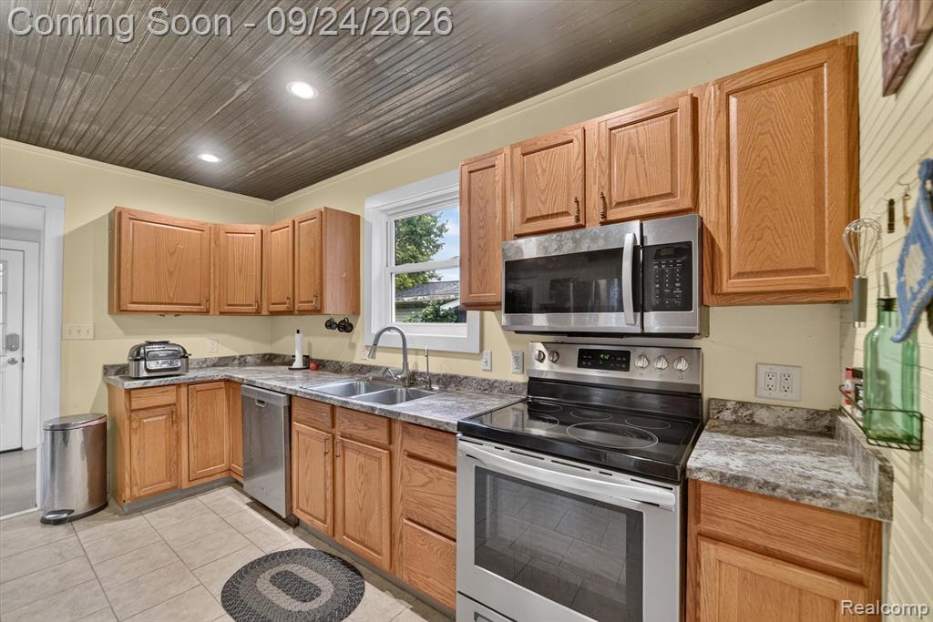 129 East Main Street Rives Junction, MI 49277 - Photo 11 of 36 Gallery Image 11