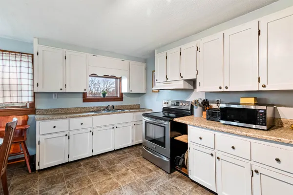 $375,000 | 67 Montagne Road, St. Albans Town, VT 05488
