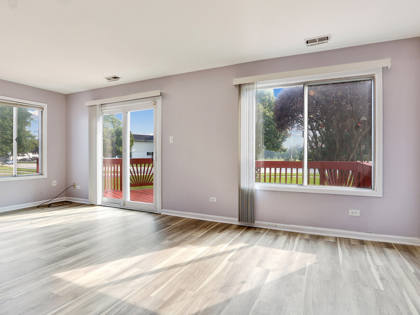 100 Churn Road Matteson, IL 60443 - Photo 4 of 12