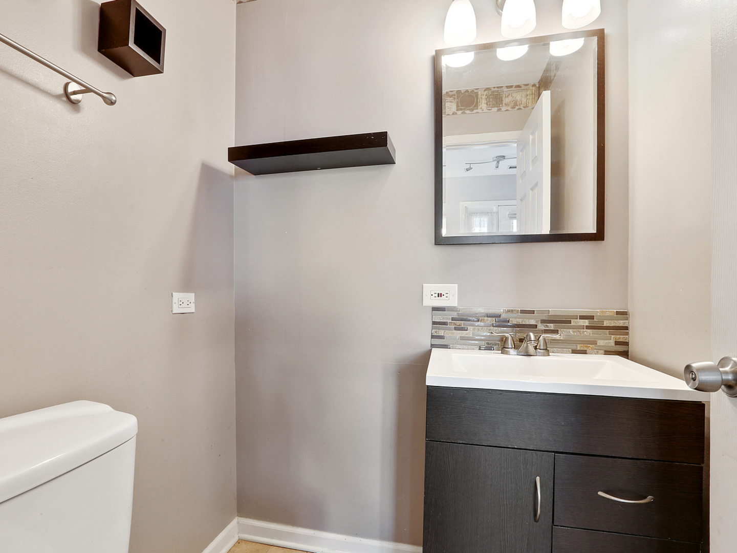 100 Churn Road Matteson, IL 60443 - Photo 8 of 12