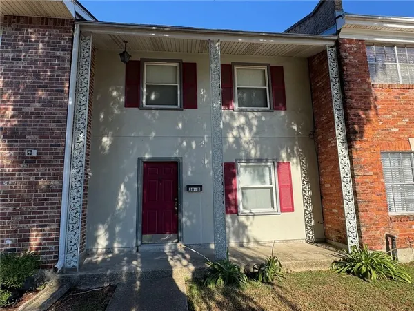 $135,000 | 309 B Cherry Blossom Lane, Gretna, LA 70056