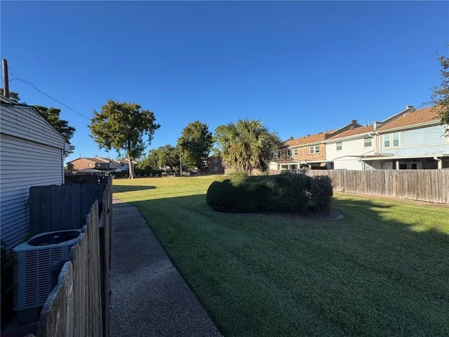 $135,000 | 309 B Cherry Blossom Lane, Gretna, LA 70056